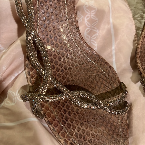Rene Caovalli crystal Rhinestone heels 👠 - Picture 4 of 11
